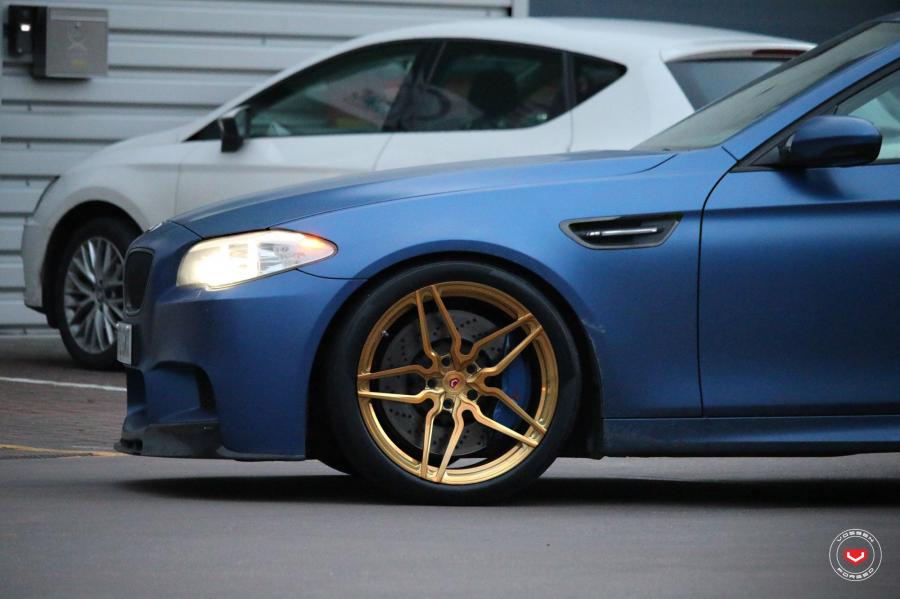 Детали экстерьера BMW M5 on Vossen Wheels (HC-2) 2019 года  (фото 6 из 19)